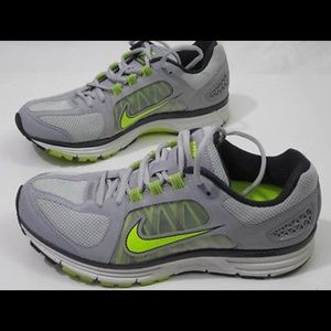 Nike Vomero 7 running shoes
